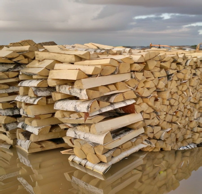 Доставка дров в Москве